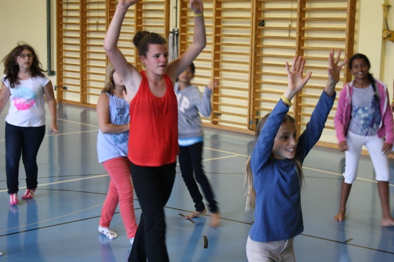Village Camps International Summer Camp Leysin, Switzerland 2026-08-15 https://www.villagecamps.com/journals_admin/images/683-23-handball (77).jpg